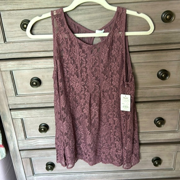 NEW Mudd brand purple lace sleeveless top in size L. Flowy bottom. Very cute! - Picture 1 of 6